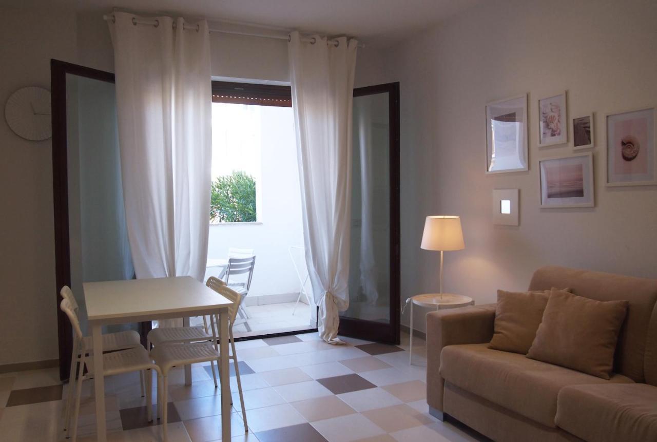Le Rose Beach & Suites Appartamenti Fronte Mare A Villarosa Мартинсикуро Экстерьер фото
