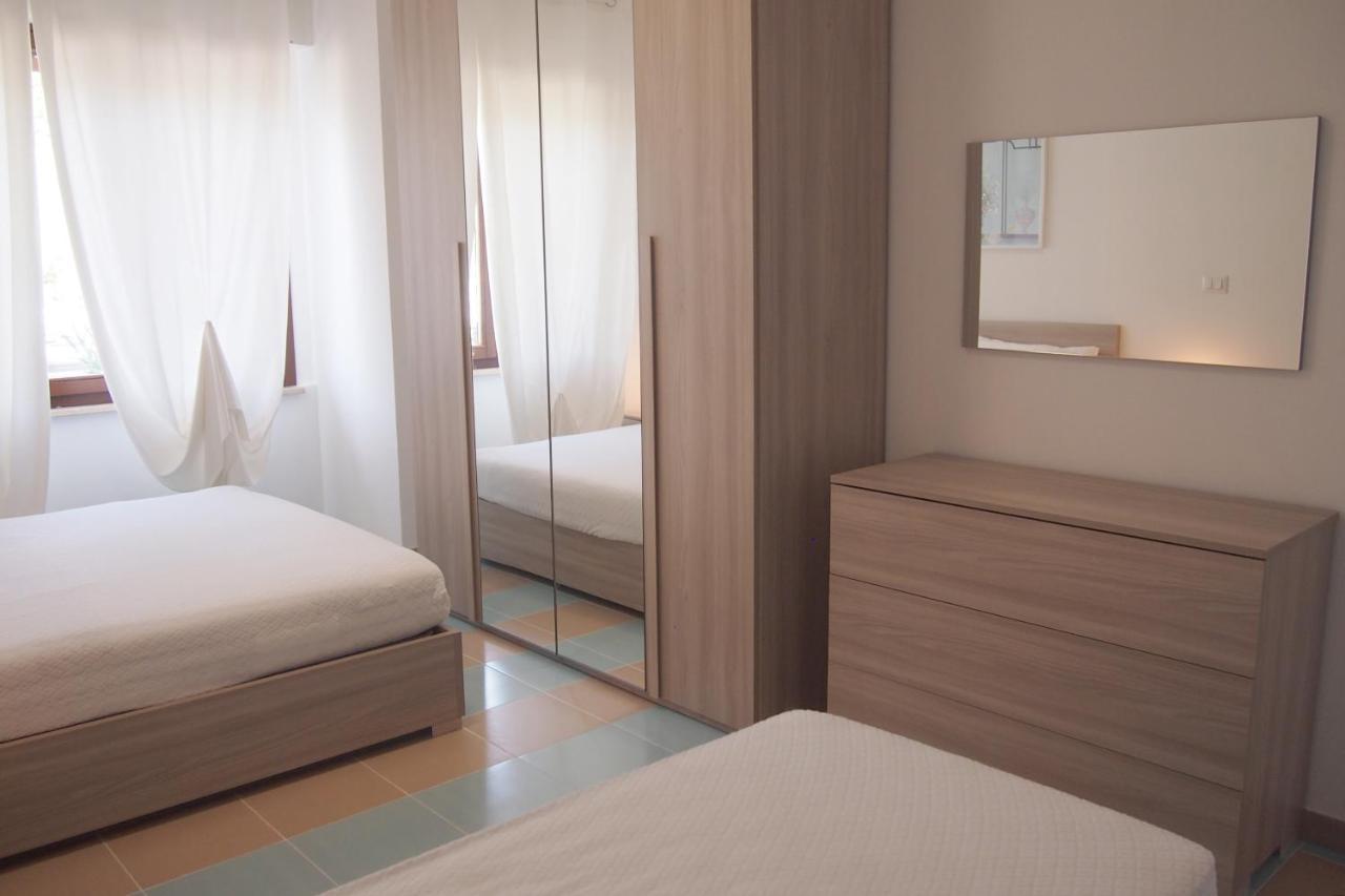 Le Rose Beach & Suites Appartamenti Fronte Mare A Villarosa Мартинсикуро Экстерьер фото